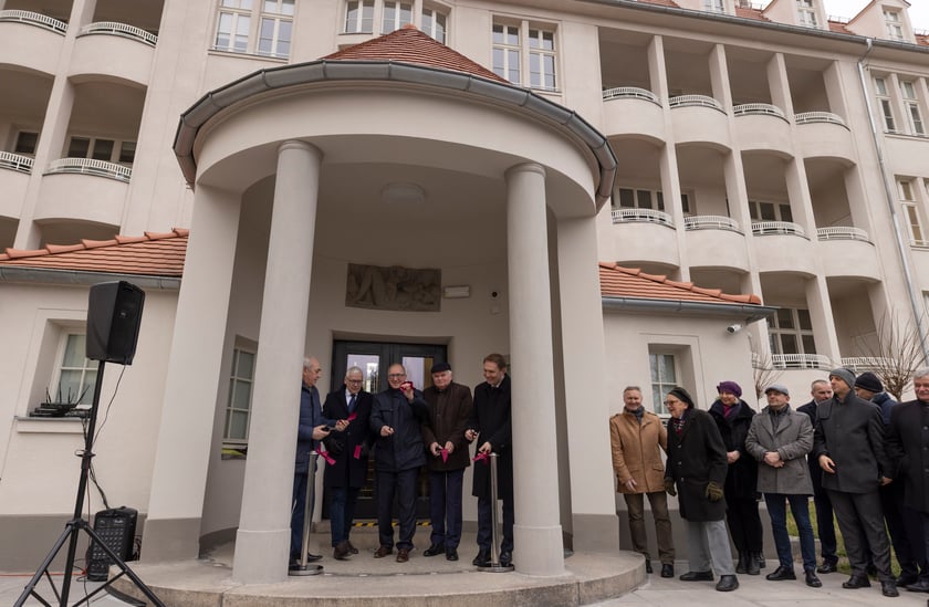 Uroczystość otwarcia po remoncie budynku dawnego szpitala według projektu Maxa Berga, obecnie siedziby Wydziału Matematyki PWr
