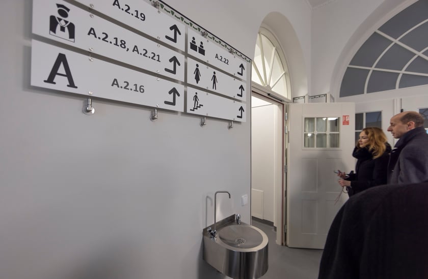 Uroczystość otwarcia po remoncie budynku dawnego szpitala według projektu Maxa Berga, obecnie siedziby Wydziału Matematyki PWr
