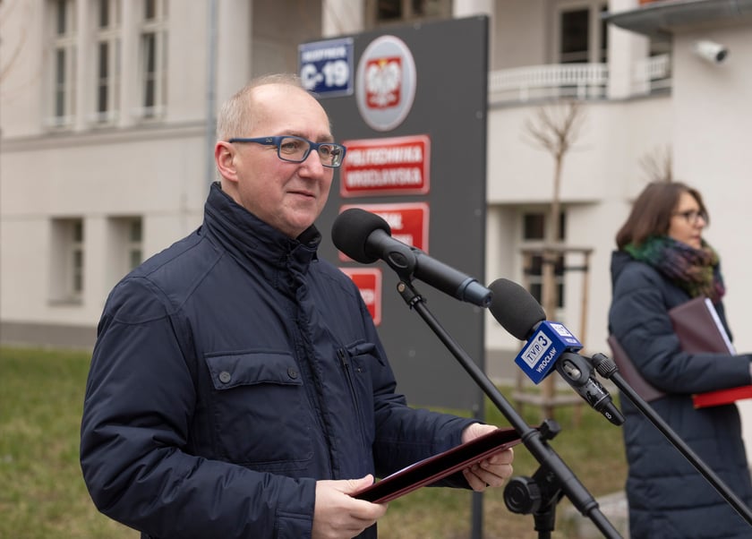 Uroczystość otwarcia po remoncie budynku dawnego szpitala według projektu Maxa Berga, obecnie siedziby Wydziału Matematyki PWr