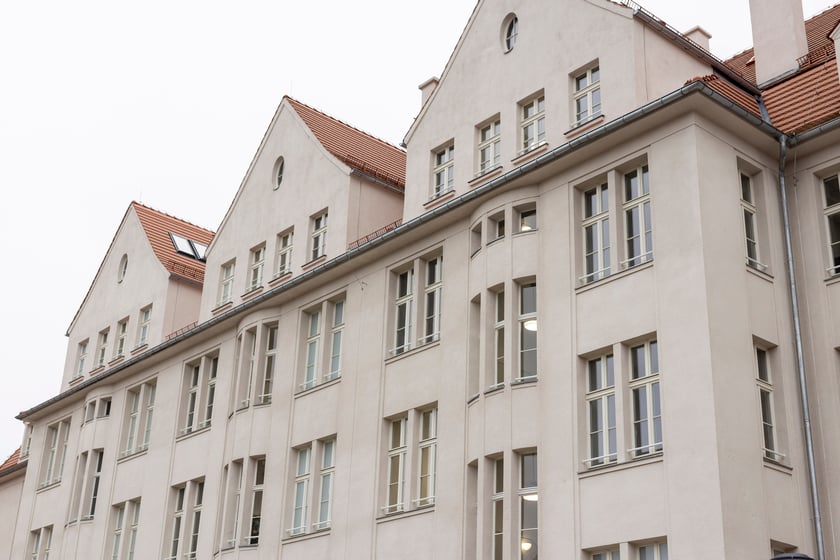 Uroczystość otwarcia po remoncie budynku dawnego szpitala według projektu Maxa Berga, obecnie siedziby Wydziału Matematyki PWr