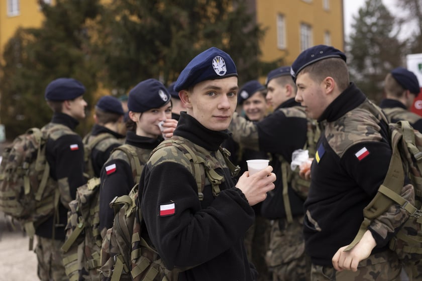 Akademia Wojsk Lądowych cieszy się dużym zainteresoewaniem. Od kilku lat na jedno miejsce przypada 7, a nawet 8 kandydat&oacute;w.&nbsp;