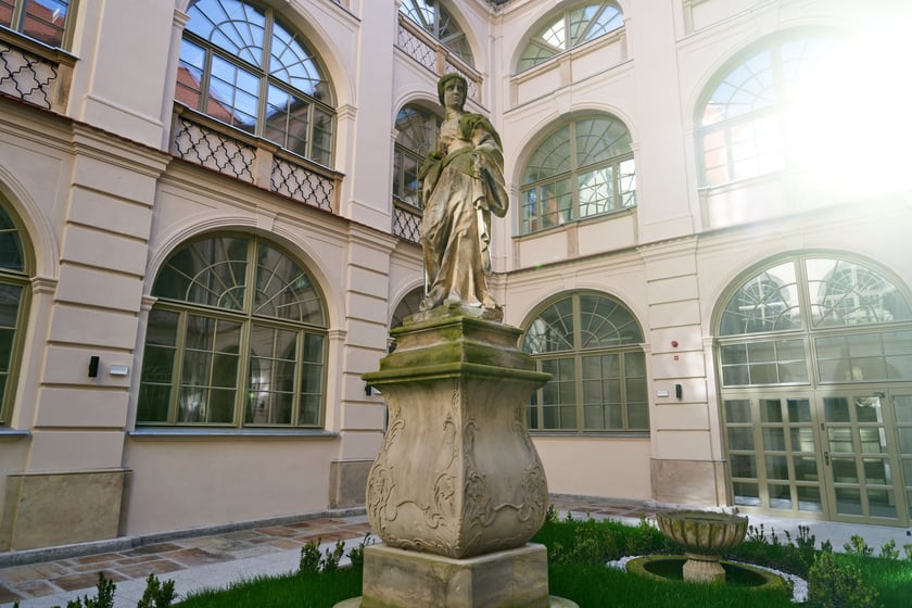Budynek Katedry Antropologii UWr po remoncie
