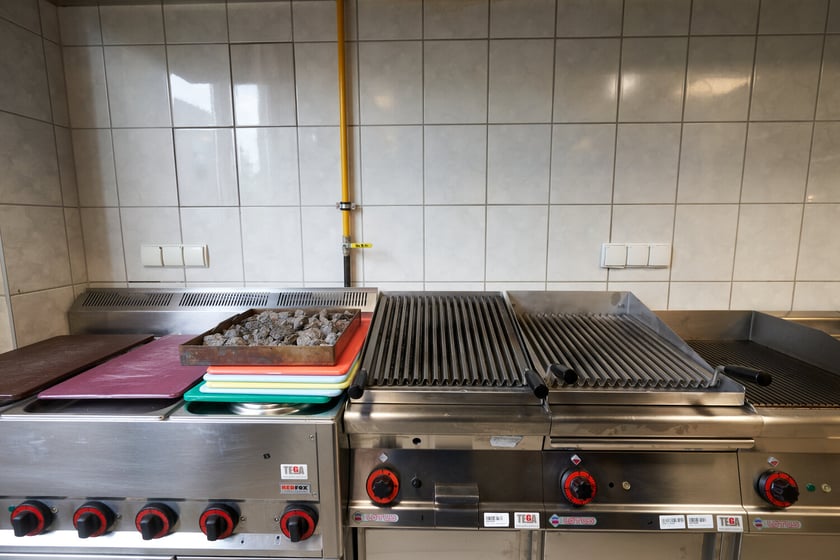 Grille lawowy i wodny