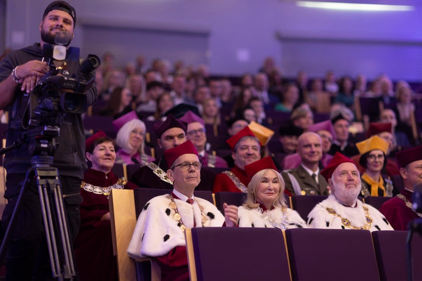 Rozpoczęcie roku akademickiego 2023/2024 na Uniwersytecie Ekonomicznym&nbsp;
