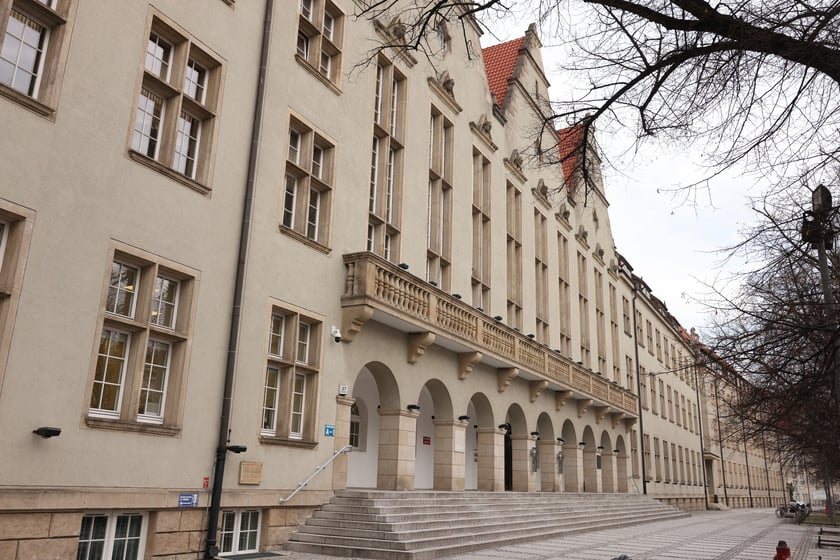 Gmach główny Politechniki Wrocławskiej