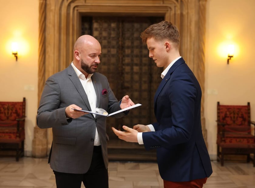 Uroczystość wręczenia dyplomów laureatom Studenckiego Programu Stypendialnego. Wrocław, 21 lutego 2024