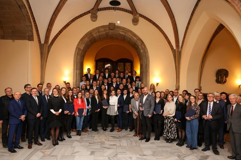 Uroczystość wręczenia dyplomów laureatom Studenckiego Programu Stypendialnego. Wrocław, 21 lutego 2024