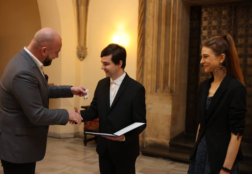 Uroczystość wręczenia dyplomów laureatom Studenckiego Programu Stypendialnego. Wrocław, 21 lutego 2024