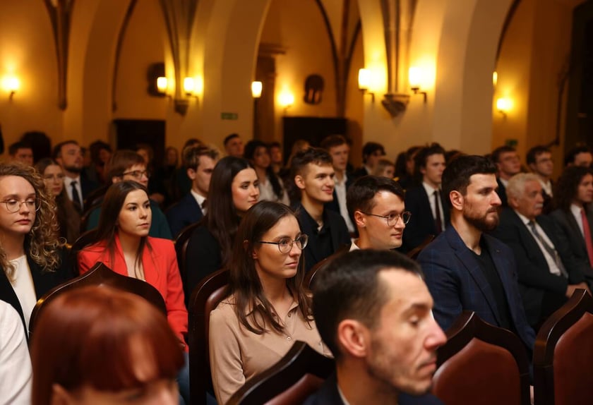 Uroczystość wręczenia dyplomów laureatom Studenckiego Programu Stypendialnego. Wrocław, 21 lutego 2024