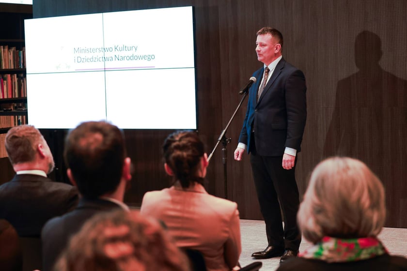 Prorektor Uniwersytetu Wrocławskiego prof. Artur Błażejewski.