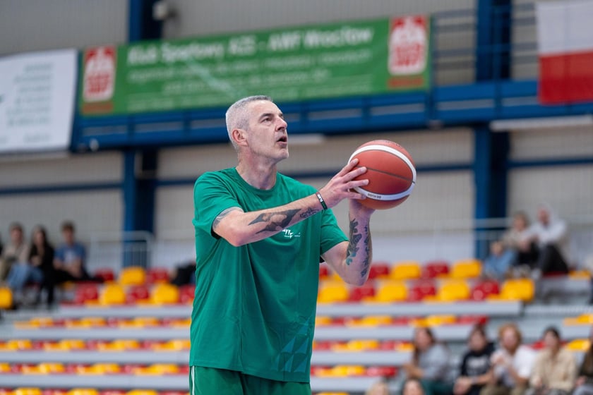Charytatywny mecz w hali AWF-u przy Paderewskiego, 18 października 2024