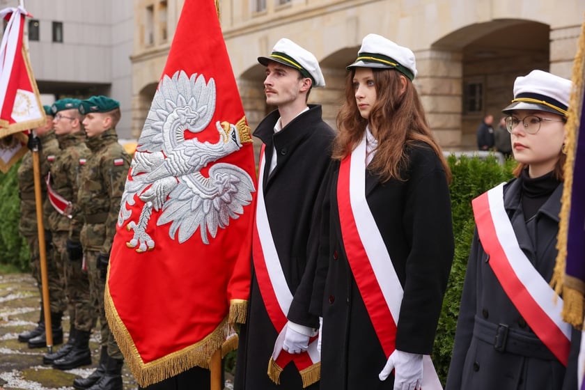 Uroczystość pod pomnikiem Martyrologii Profesorów Lwowskich