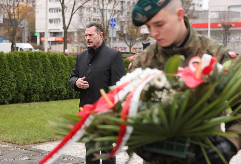 Uroczystość pod pomnikiem Martyrologii Profesorów Lwowskich