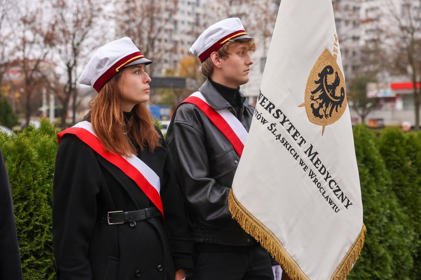 Uroczystość pod pomnikiem Martyrologii Profesorów Lwowskich