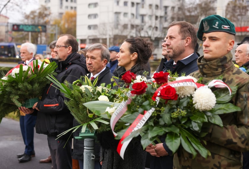 Uroczystość pod pomnikiem Martyrologii Profesorów Lwowskich