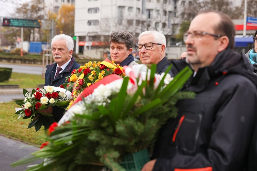 Uroczystość pod pomnikiem Martyrologii Profesorów Lwowskich