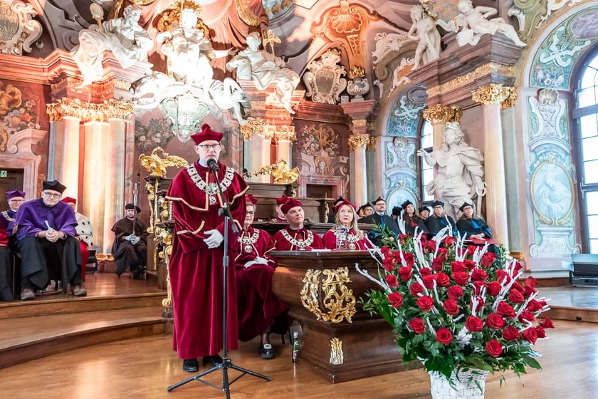 Uroczystość Święta Uniwersytetu Medycznego we Wrocławiu w Auli Leopoldyńskiej