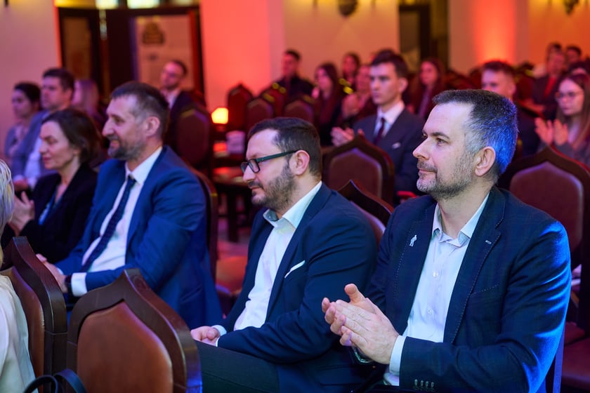 Uroczystość wręczenia stypendiów dla młodych naukowców we wrocławskim Ratuszu