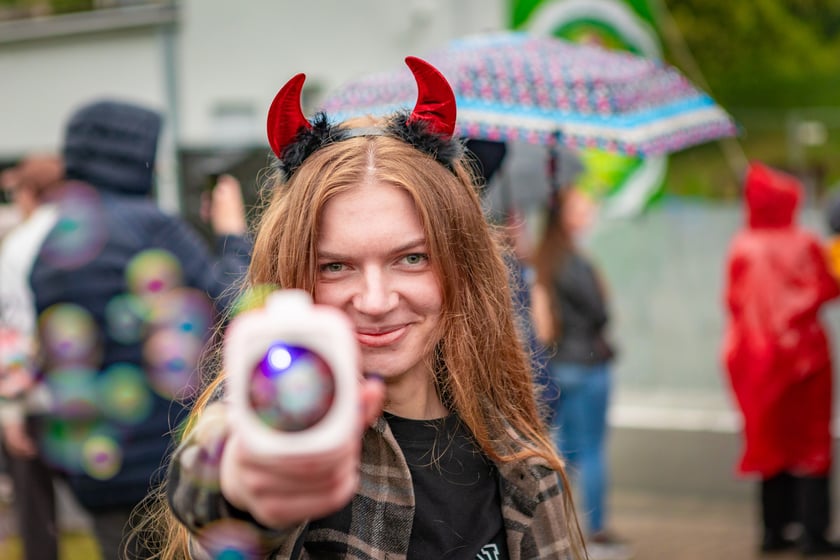 Uczestnicy Juwenali&oacute;w 2025 #Wrocław Razem w Kampusie Długa PWr - dzień drugi