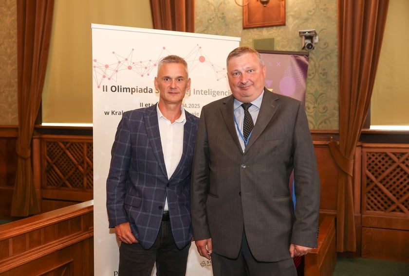 Wręczenie nagród laureatom II Olimpiady Sztucznej Inteligencji we wrocławskim Ratuszu