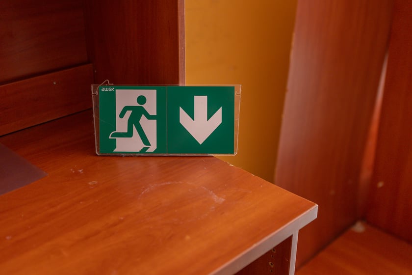 Modernizacja domu studenckiego Bliźniak. Zdjęcia budynku i wnętrz przed rozpoczęciem remontu