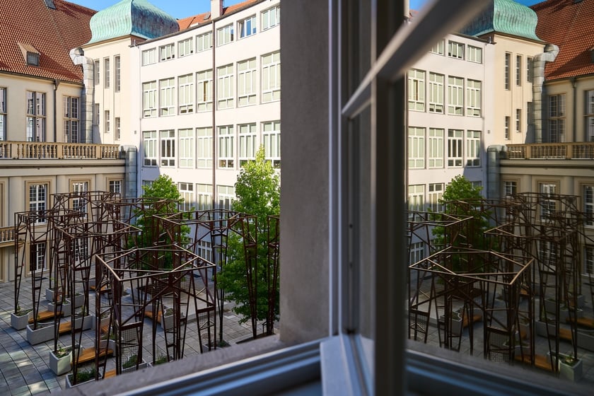 Dziedziniec w gmachu głównym Politechniki Wrocławskiej po modernizacji