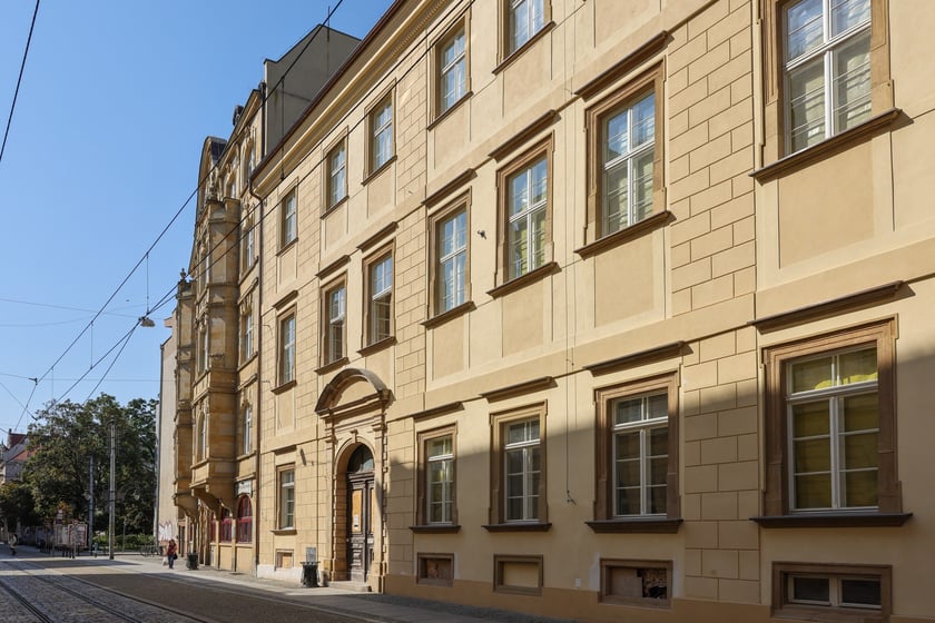 Budynek Instytutu Historycznego UWr po remoncie elewacji, 9 września 2025