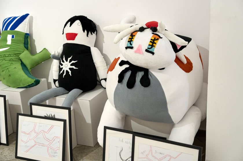W Mia Art Gallery na placu Solnym 11 można oglądać jedyne w swoim rodzaju pluszaki w rozmiarze XXXL. Zaprojektowały je dzieci.