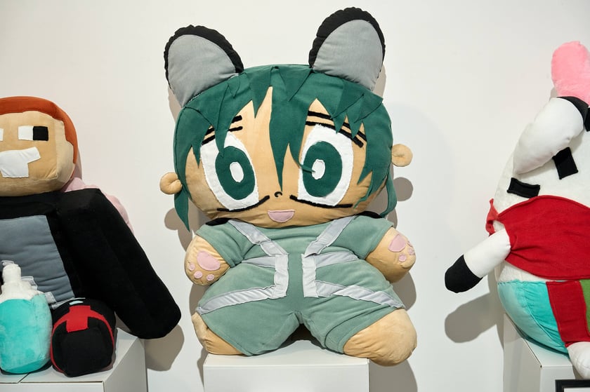 W Mia Art Gallery na placu Solnym 11 można oglądać jedyne w swoim rodzaju pluszaki w rozmiarze XXXL. Zaprojektowały je dzieci.