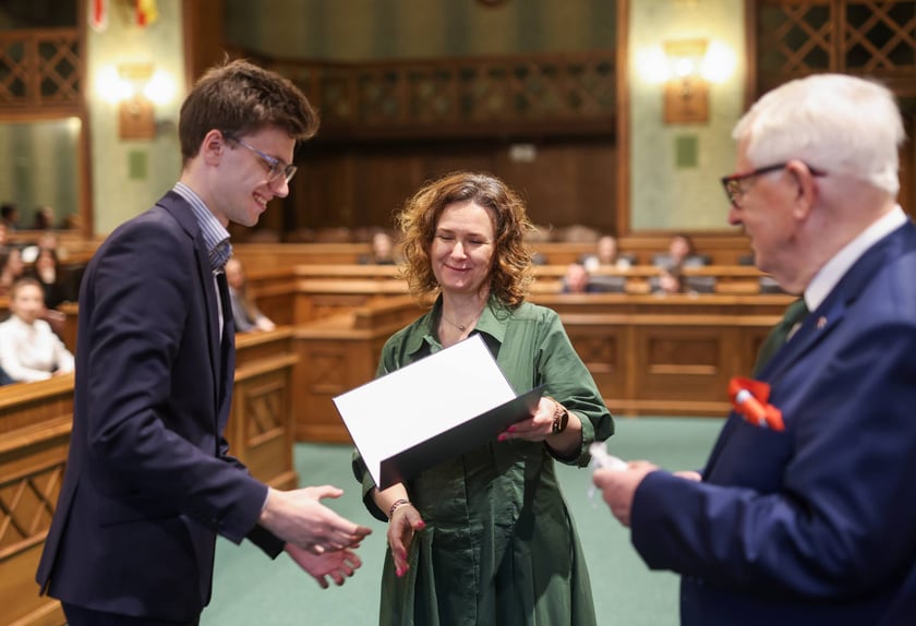 Uroczystość wręczenia miejskich stypendiów w Ratuszu - 25 marca