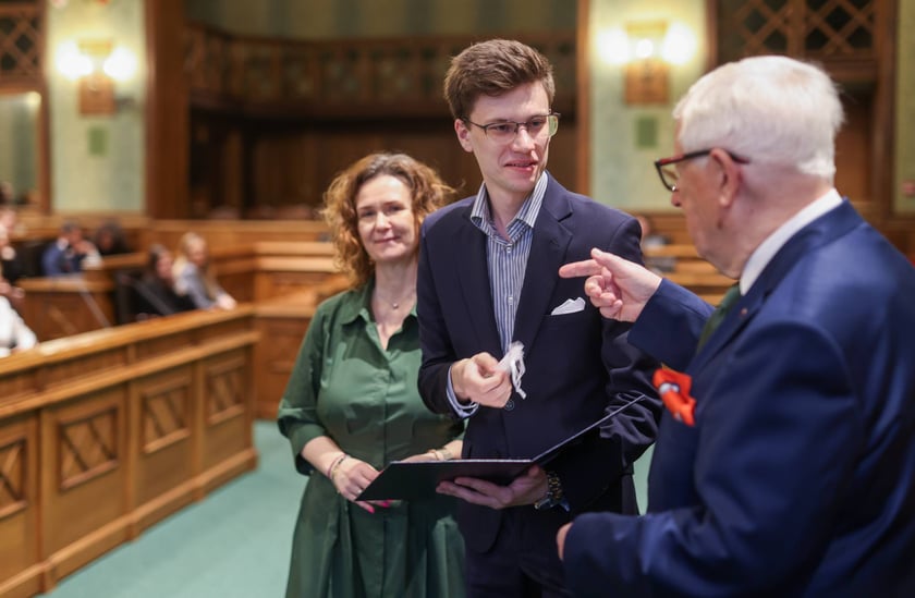 Uroczystość wręczenia miejskich stypendiów w Ratuszu - 25 marca