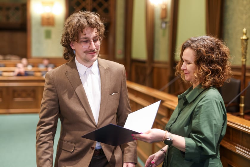 Uroczystość wręczenia miejskich stypendiów w Ratuszu - 25 marca