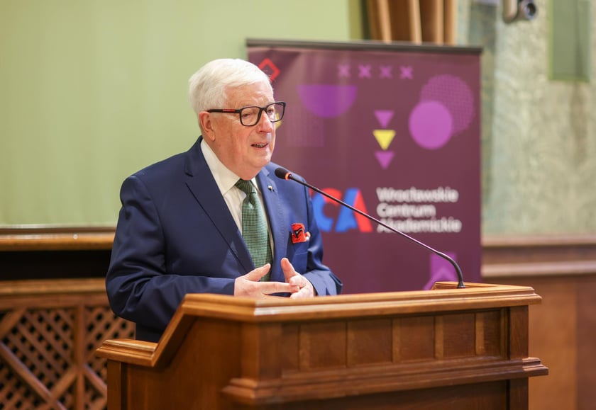 Uroczystość wręczenia miejskich stypendiów w Ratuszu - 25 marca