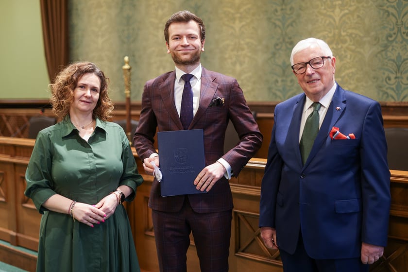 Uroczystość wręczenia miejskich stypendiów w Ratuszu - 25 marca