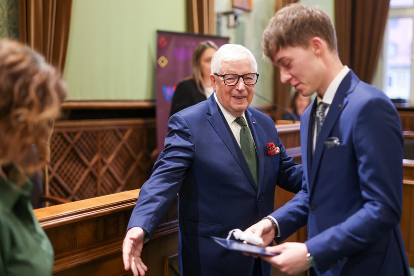 Uroczystość wręczenia miejskich stypendiów w Ratuszu - 25 marca