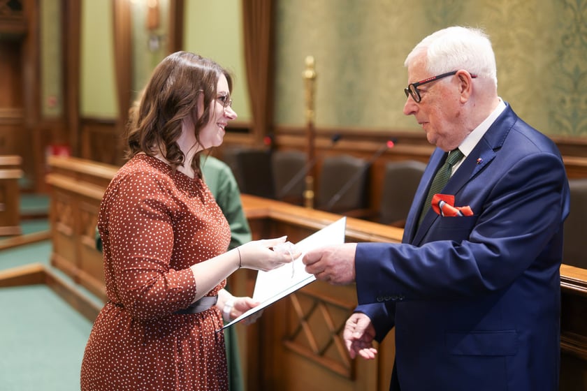 Uroczystość wręczenia miejskich stypendiów w Ratuszu - 25 marca