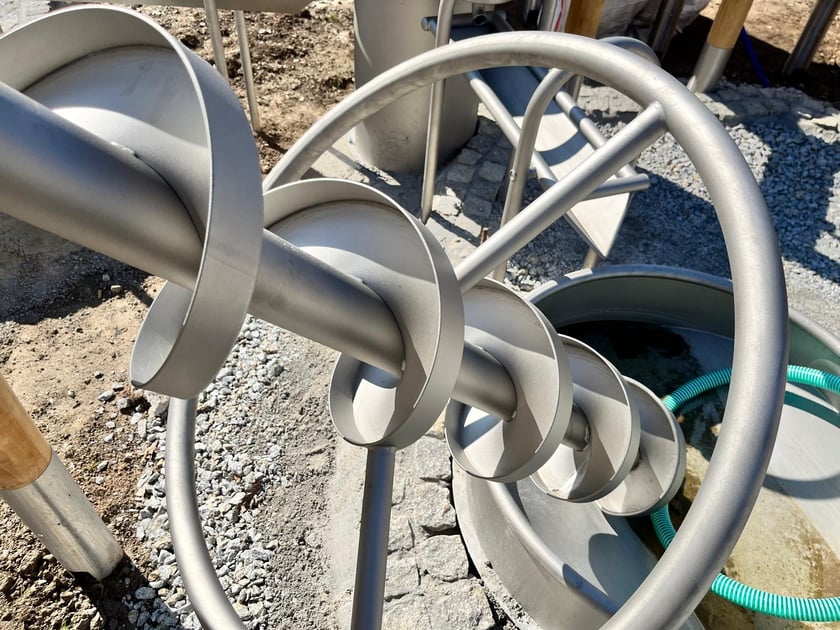 Elementy placu zabaw Nadodrzańska Osada Przygody - kwiecień 2026 r.