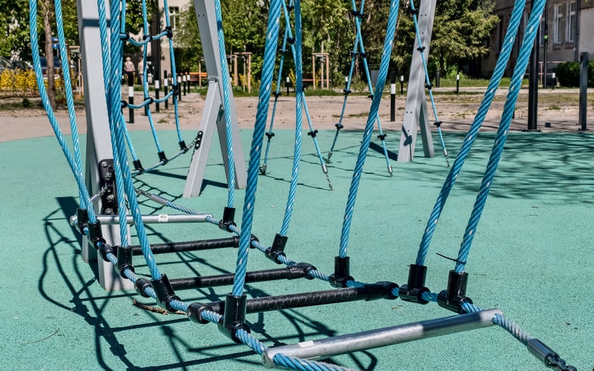 Zrewitalizowane wnętrze podwórka między ulicami Struga, Kleczkowską, Zegadłowicza i Kraszewskiego.