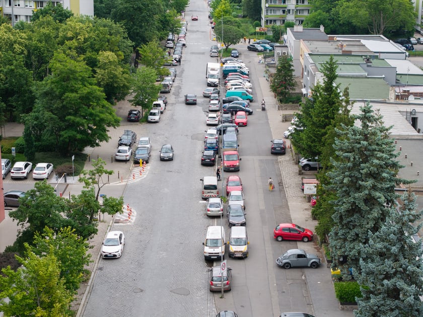 Straż miejska od rana monitoruje sytuację w okolicy i zapowiada stanowczą reakcję na wszelkie pr&oacute;by nielegalnego parkowania