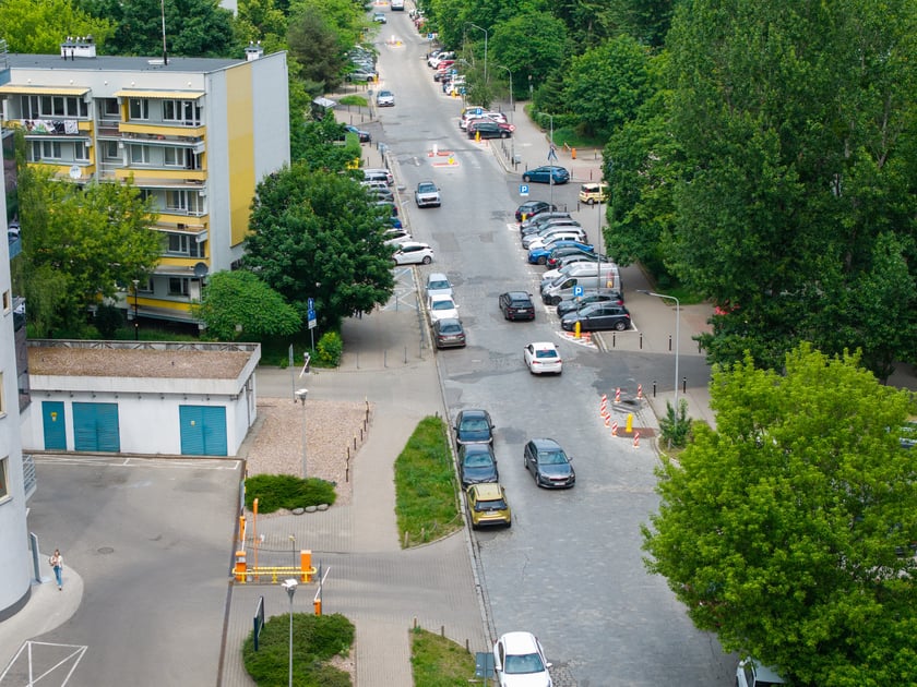 Straż miejska od rana monitoruje sytuację w okolicy i zapowiada stanowczą reakcję na wszelkie pr&oacute;by nielegalnego parkowania
