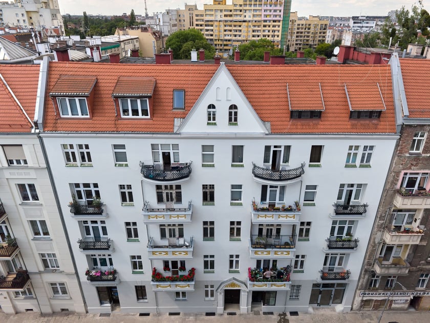 Kamienica przy ul. Żeromskiego 52 po remoncie elewacji.