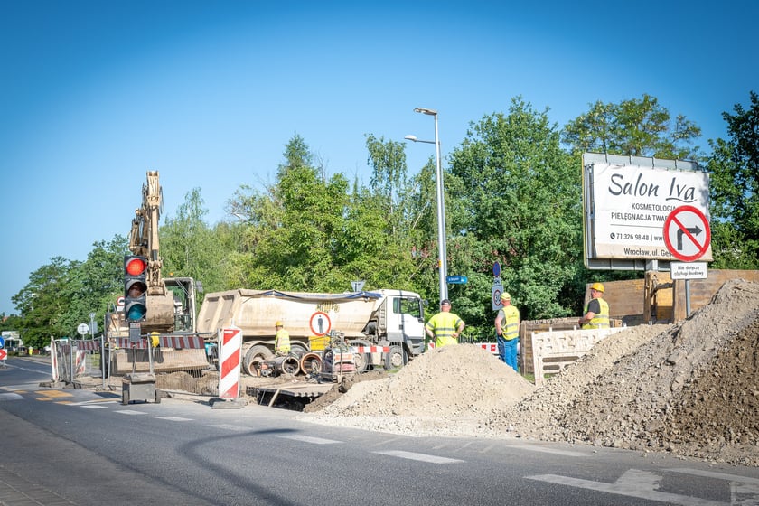 Modernizacja i rozbudowa sieci kanalizacyjnej i wodociągowej w rejonie ul. Kwidzyńskiej na Kowalach.