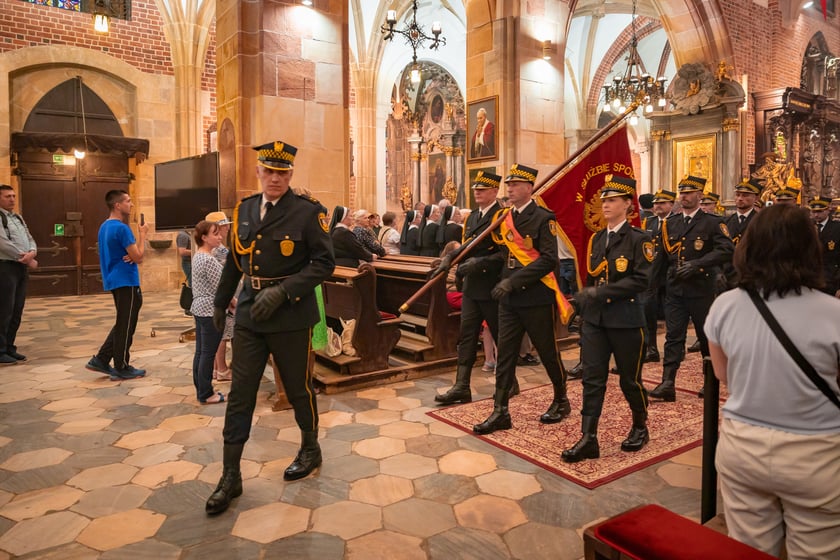 Msza Święta w katedrze w intencji mieszkańców Wrocławia, której przewodniczył arcybiskup Józef Kupny