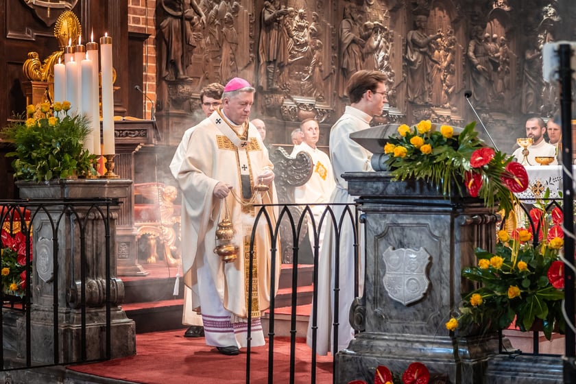 Msza Święta w katedrze w intencji mieszkańców Wrocławia, której przewodniczył arcybiskup Józef Kupny