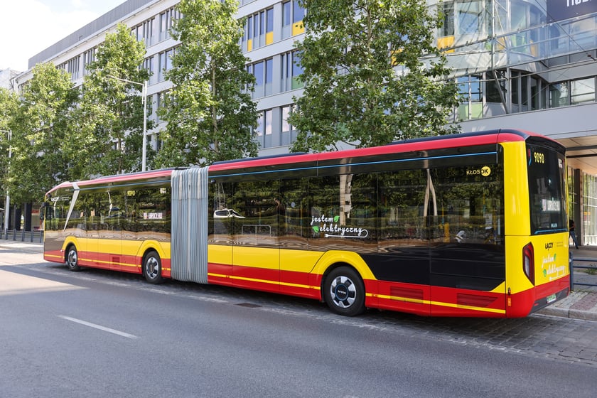 Elektryczny autobus przegubowy MAN Lion’s City 18 E.