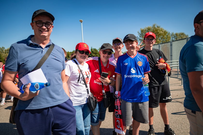Kibice idą na Super Mecz Manchester United - AC Milan, 15 sierpnia 2026 r.