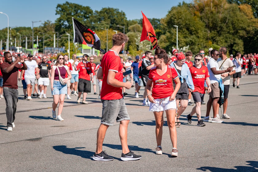 Kibice idą na Super Mecz Manchester United - AC Milan, 15 sierpnia 2026 r.