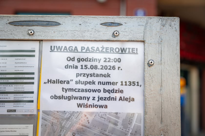 Remont Al. Wiśniowej - wyłączenie zatoki przystankowej przy skrzyżowaniu z ul. Powstańców Śląskich.