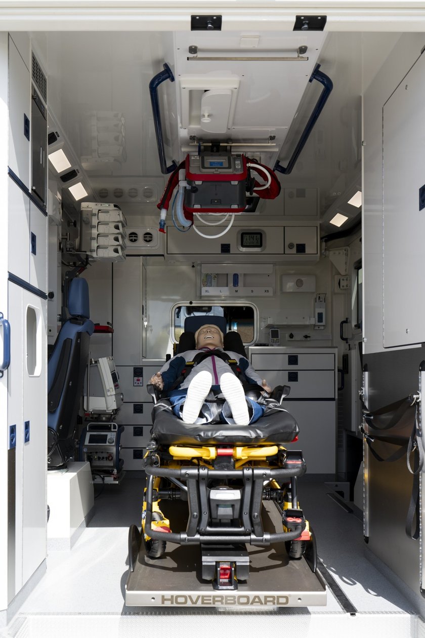 Świetnie wyposażony ambulans Shock Team został przekazany lekarzom z Uniwersyteckiego Szpitala Klinicznego
