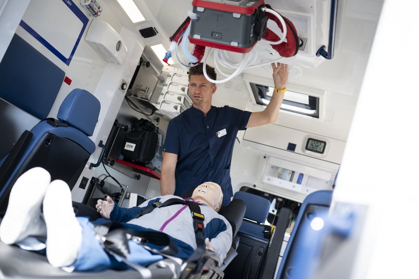 Świetnie wyposażony ambulans Shock Team został przekazany lekarzom z Uniwersyteckiego Szpitala Klinicznego